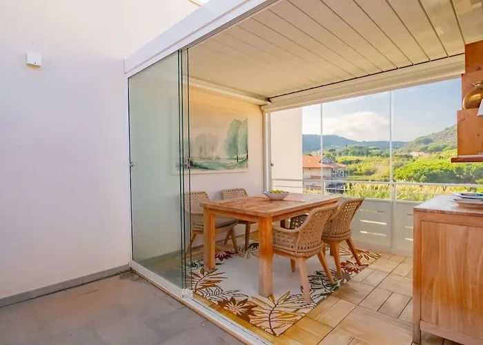 Casa Smeralda شقة